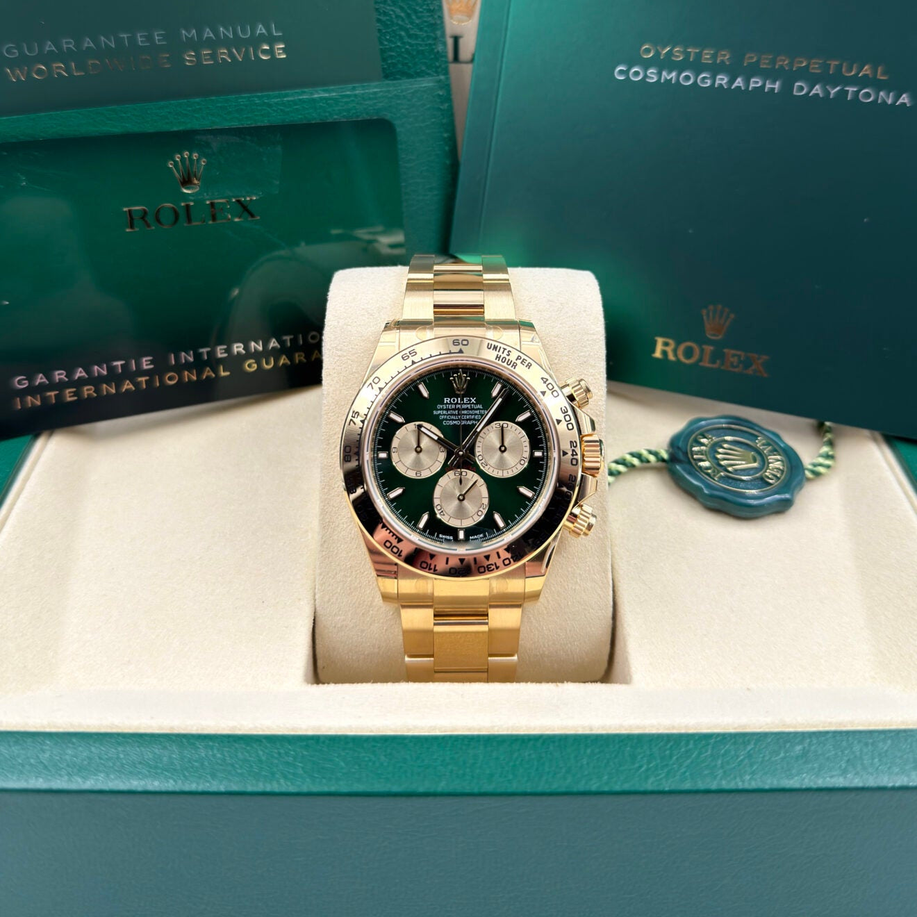 Rolex Cosmograph Daytona Yellow Gold Green Dial