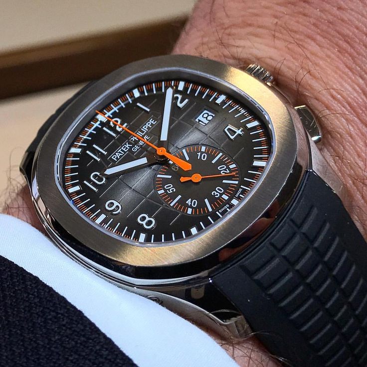 Patek Philippe - AQUANAUT NOIR