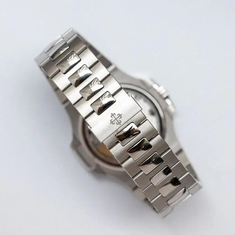 PATEK PHILIPPE Nautilus -